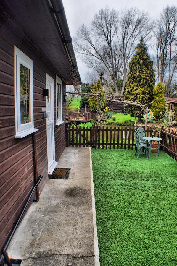 Woodies Peasmarsh Dış mekan fotoğraf